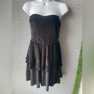 Chic Strapless Black Dress